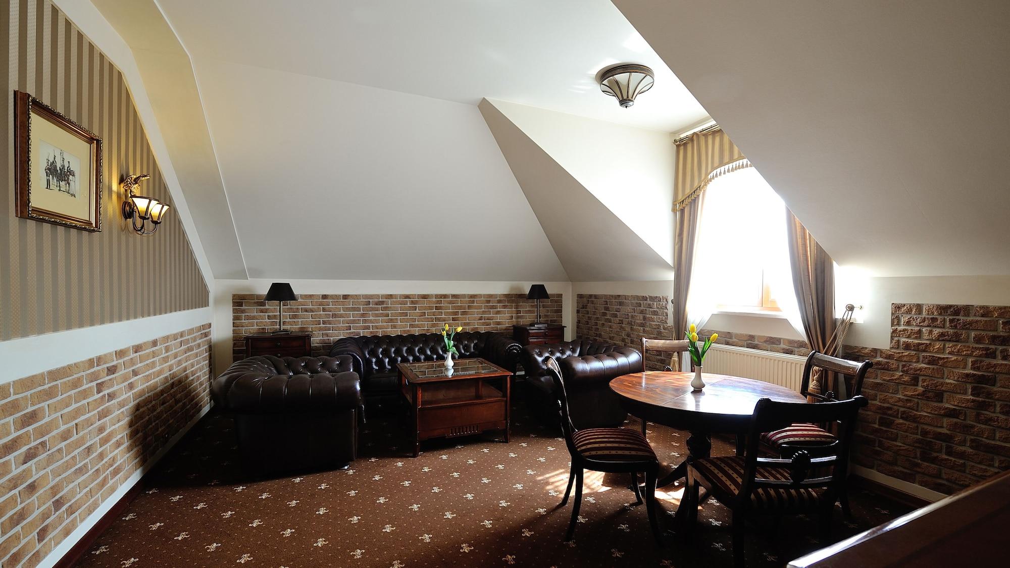Diament Arsenal Palace Katowice - 4*