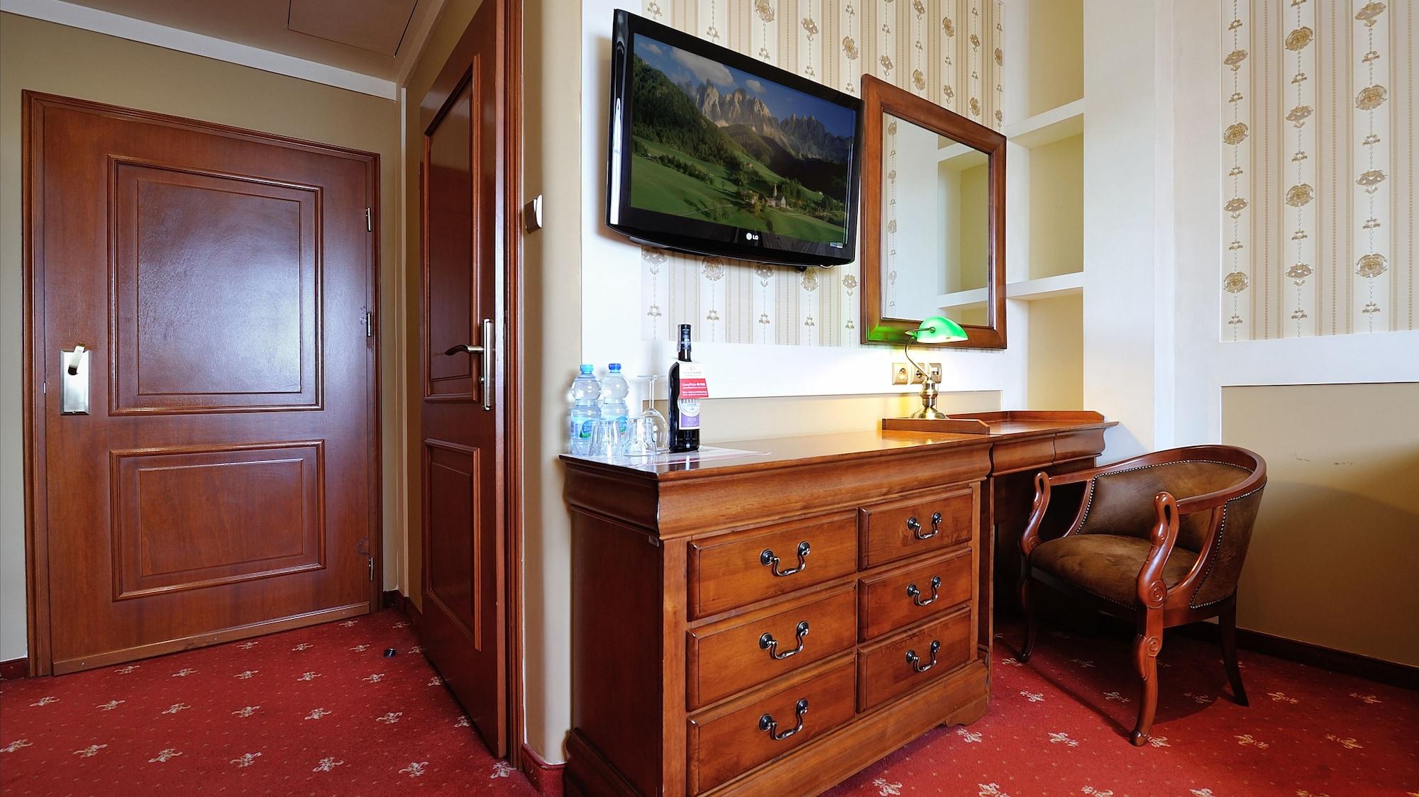 Diament Arsenal Palace Katowice - 4*