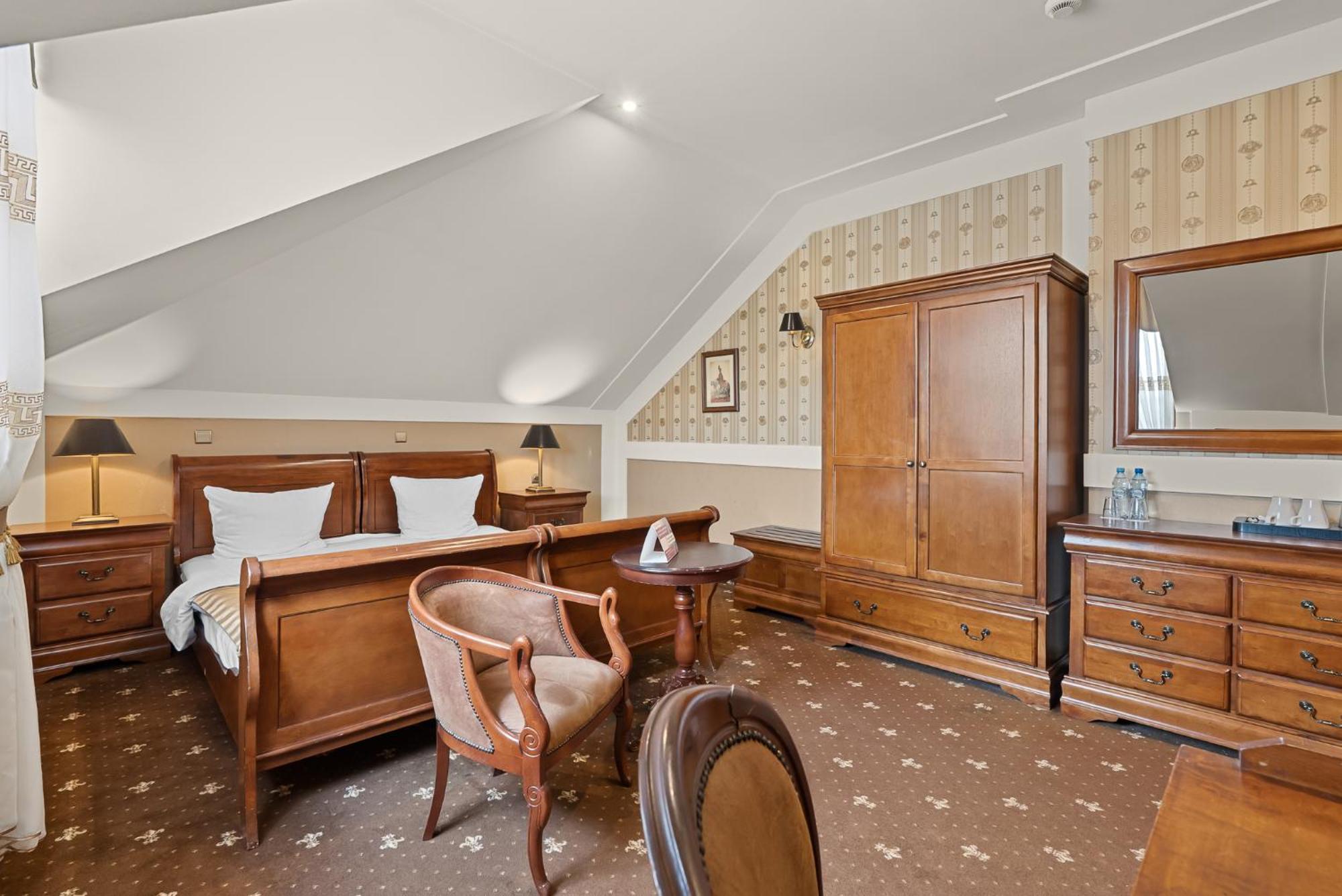 Diament Arsenal Palace Katowice - 4* Chorzow
