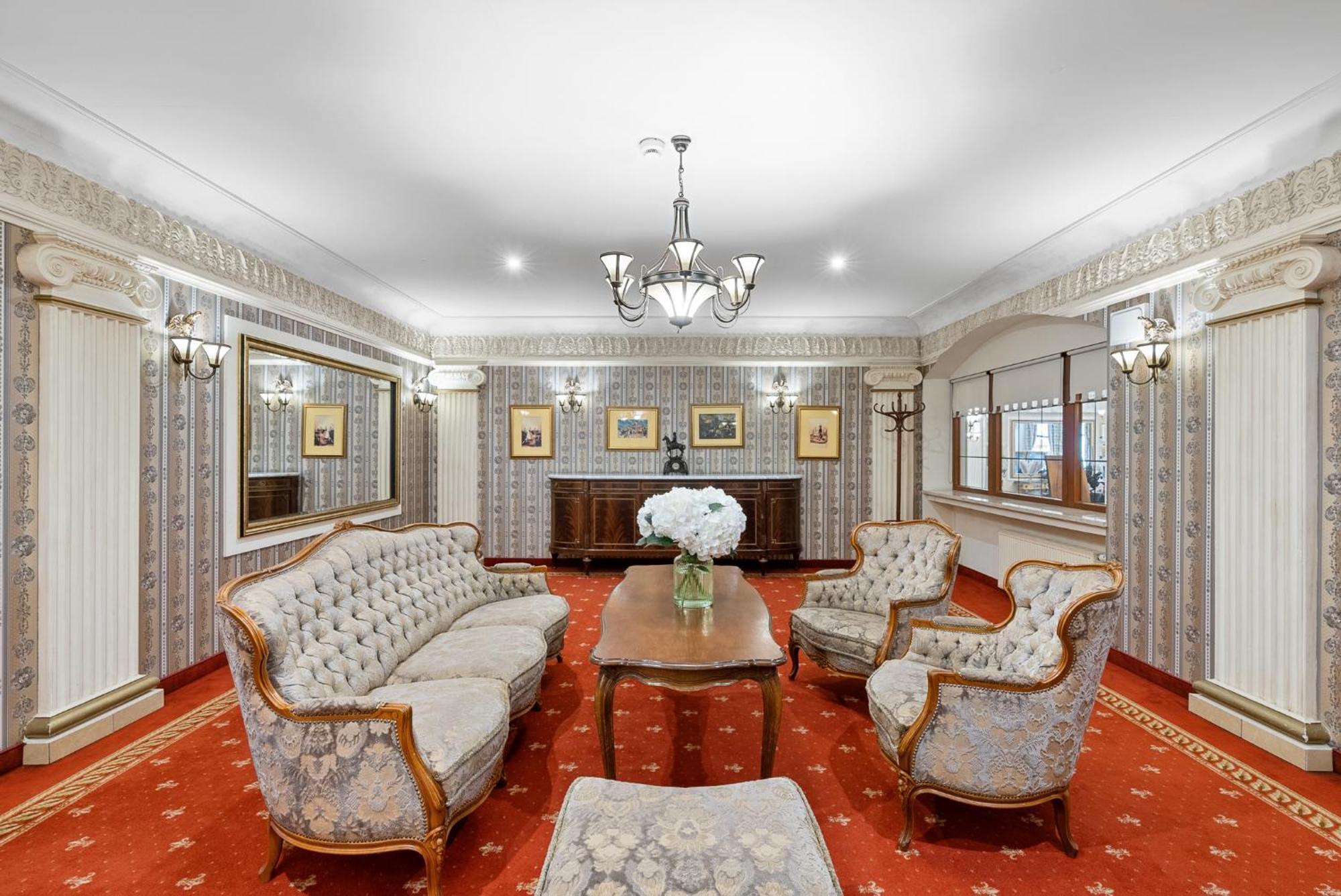 Diament Arsenal Palace Katowice - Hotel Chorzow