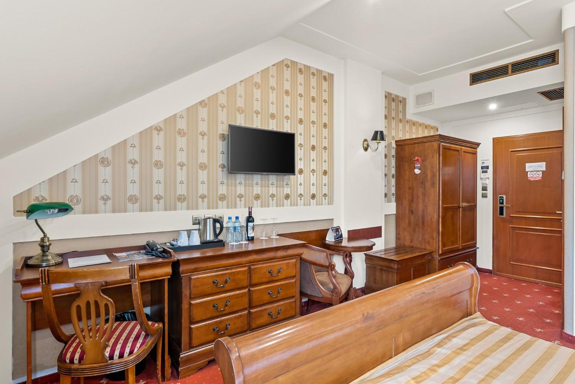 Diament Arsenal Palace Katowice -